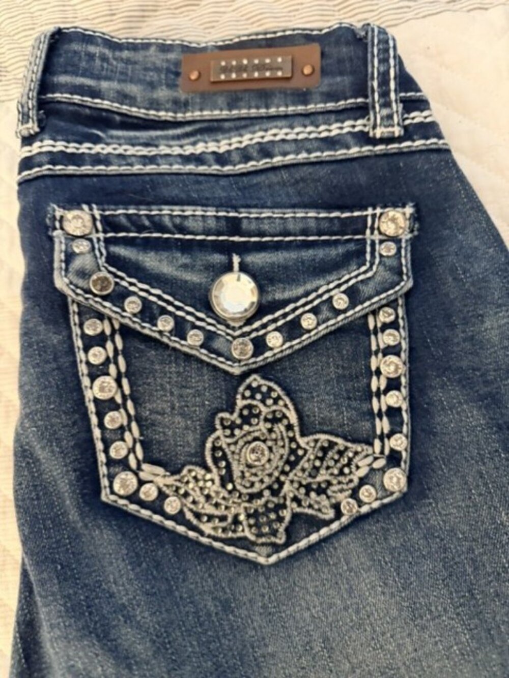 Vivi Diva Skinny Jeans- rhinestone embroidered pockets